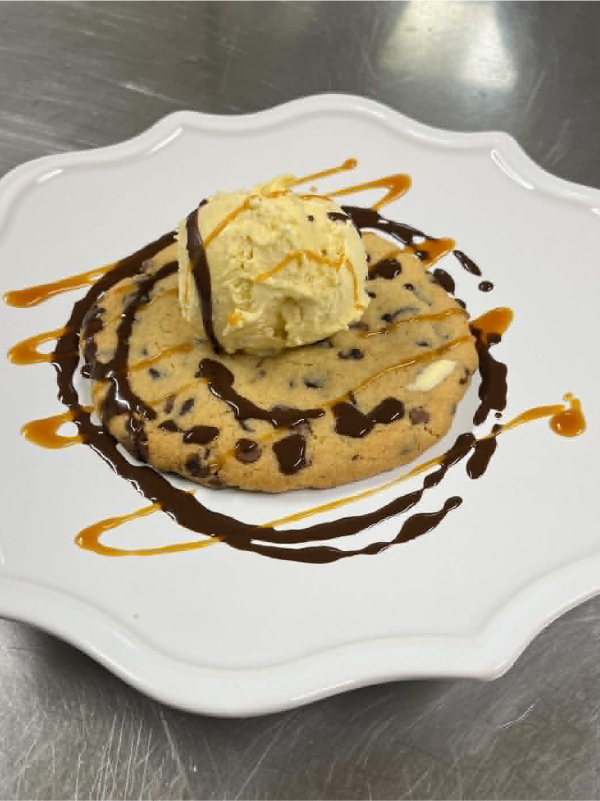 Cookie chaud servi avec glace vanille chez O’Grobistrot